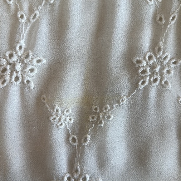 Zara White Top with Lace Detail - Picture 4 of 4